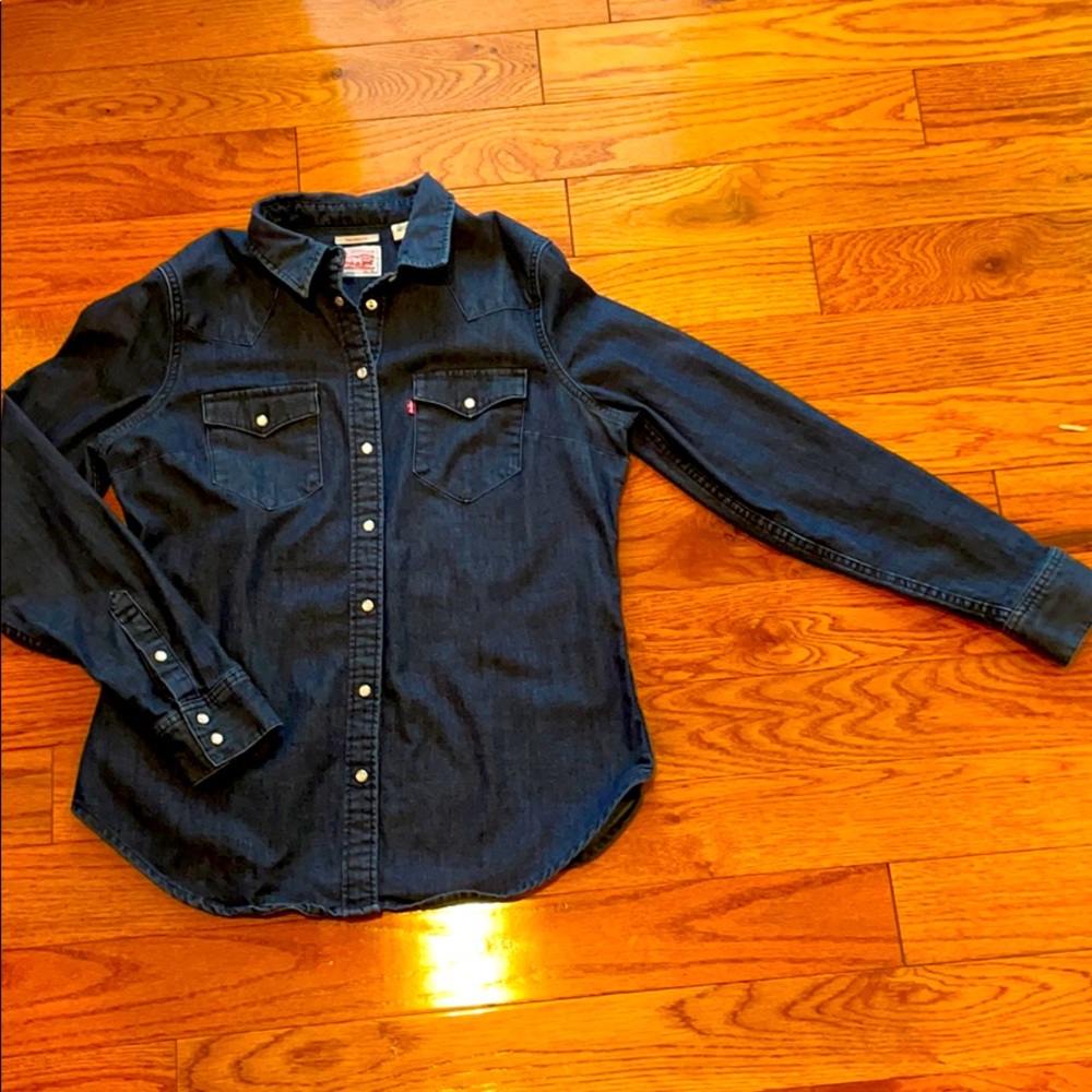 Levi’s button down shirt